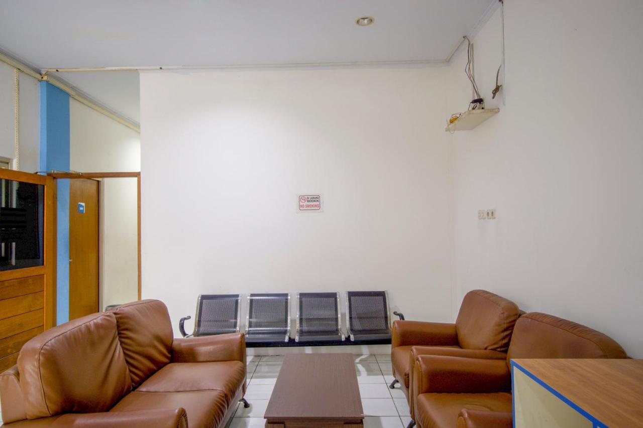 Oyo 3754 Prosperity Mansion Hotell Jakarta Exteriör bild