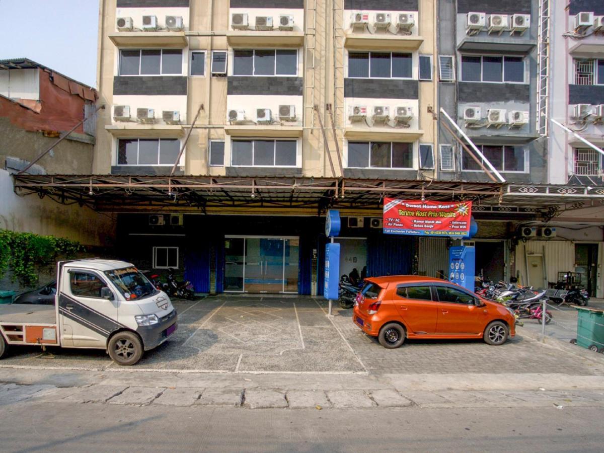 Oyo 3754 Prosperity Mansion Hotell Jakarta Exteriör bild