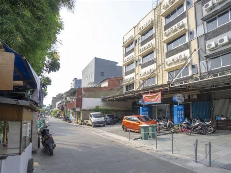Oyo 3754 Prosperity Mansion Hotell Jakarta Exteriör bild