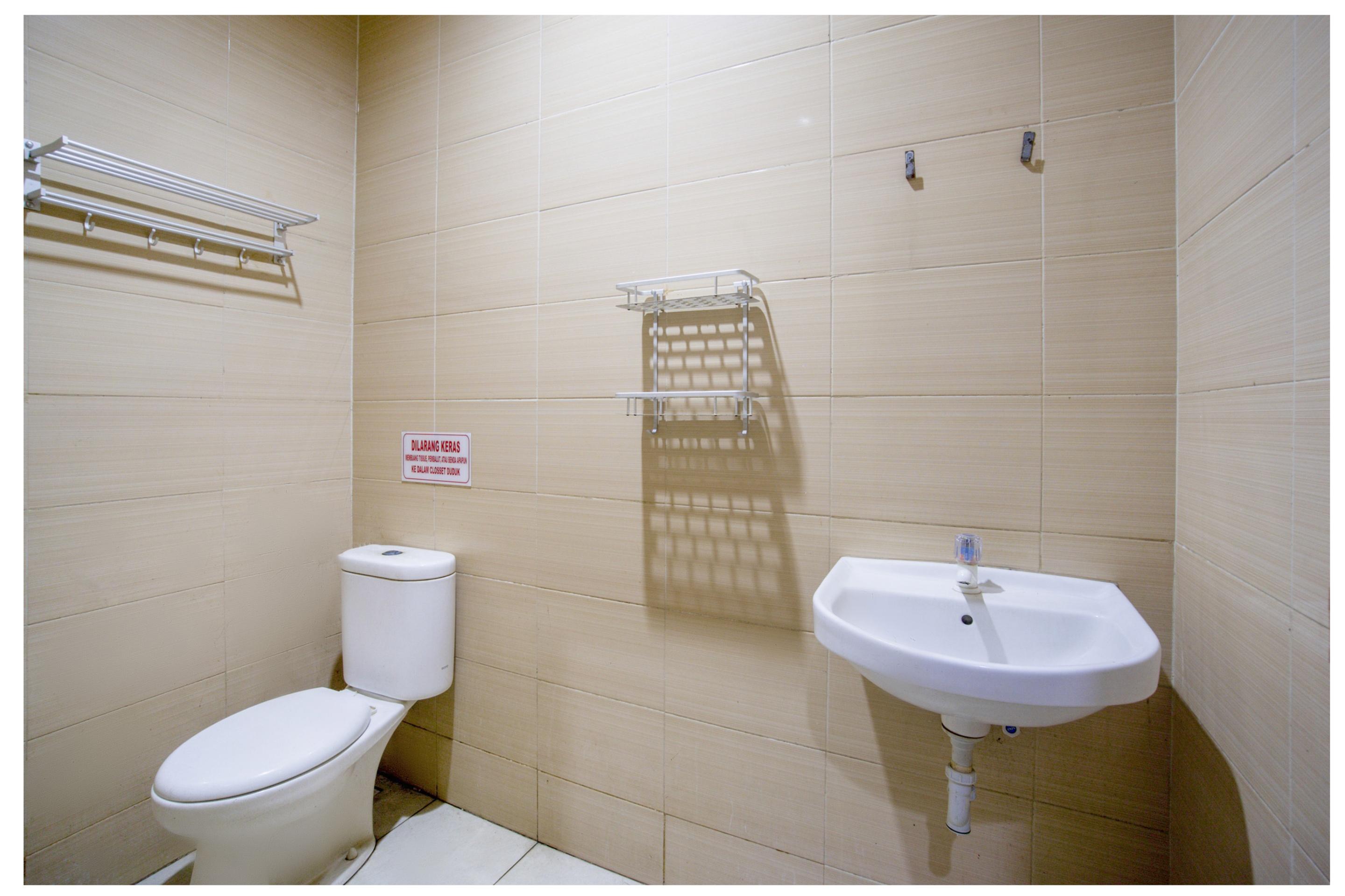 Oyo 3754 Prosperity Mansion Hotell Jakarta Exteriör bild